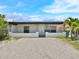 18947 NW 45th Ave, Opa Locka, FL