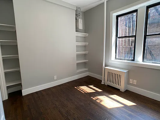 Rented by Tourma Realty LLC | media 28