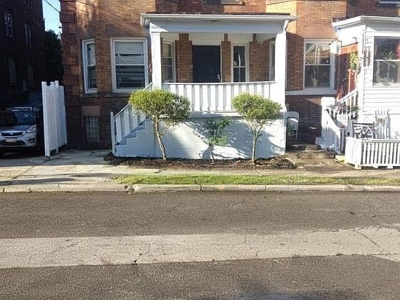 2nd image of 1812 Hastings Ave