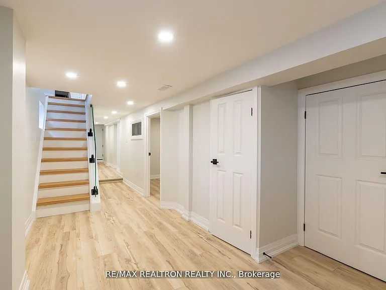 77 Hatherley Rd — Photo 21