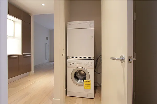 Rented by Domus Realty | media 49