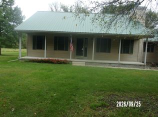 221 North St, Woodland, IL 60974