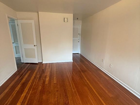 3rd image of 2101 W 1st Ave #7
