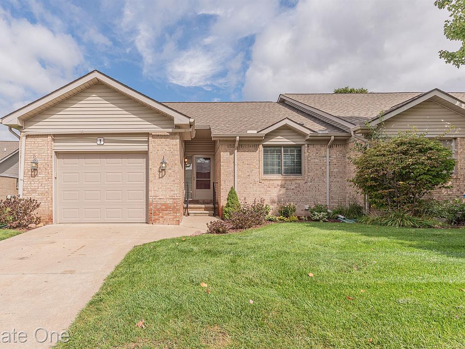 1st image of 22215 Quail Run Cir Unit 1