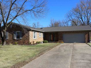4122 Pine Dr, Newburgh, IN