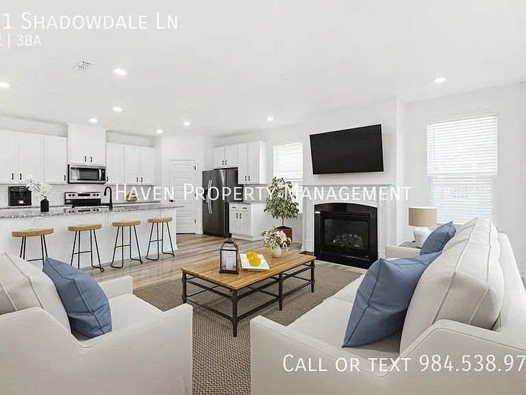 121 Shadowdale Ln — Photo 3