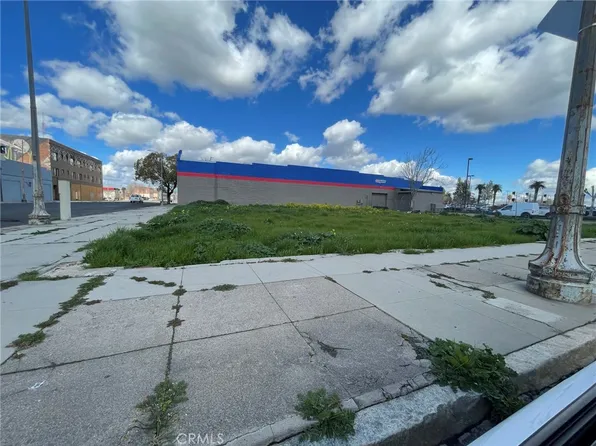 909 E Main St #2, Stockton, CA 95202
