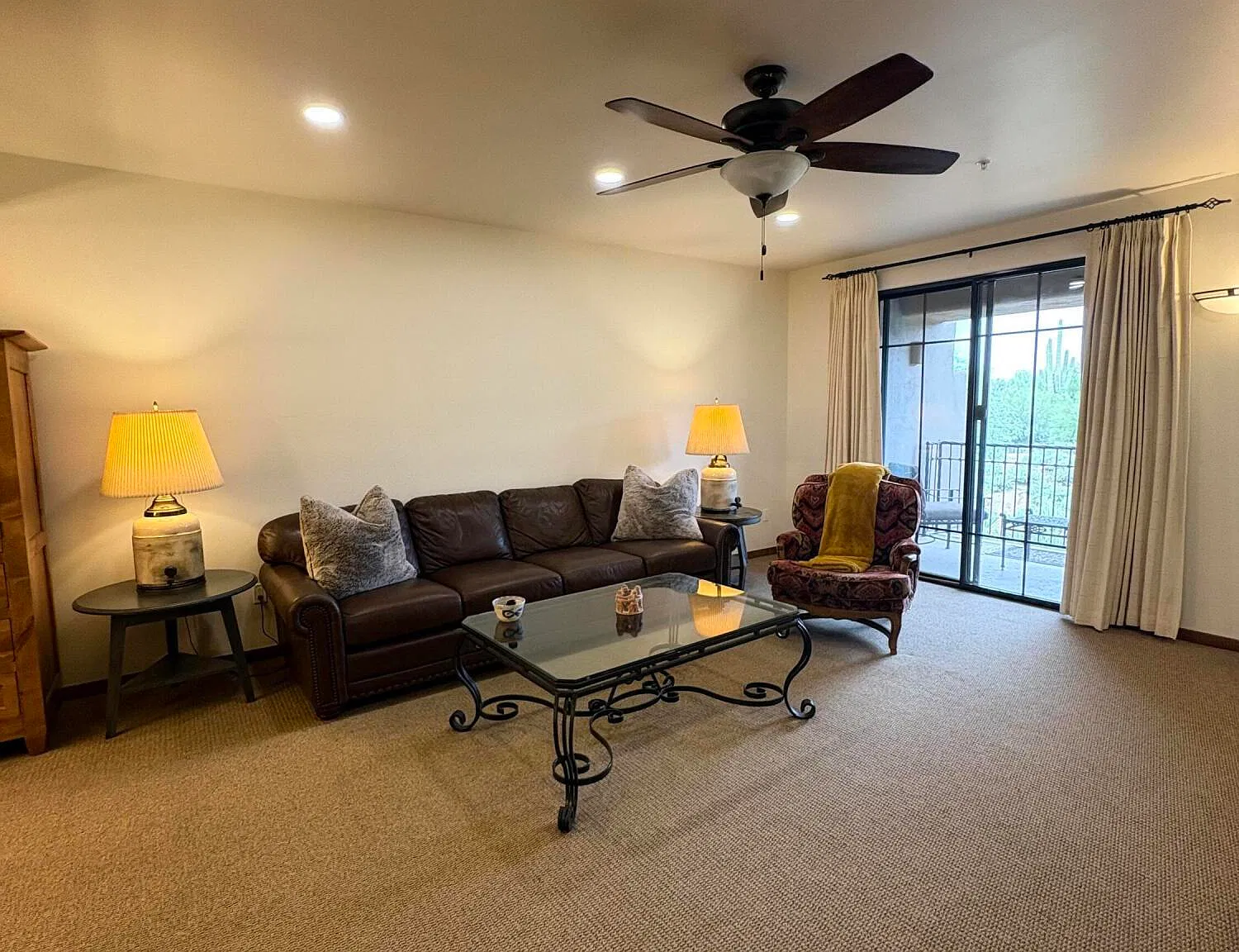 2 bed, 3.0 bath, 1970 sqft, $2,500 — Photo 4