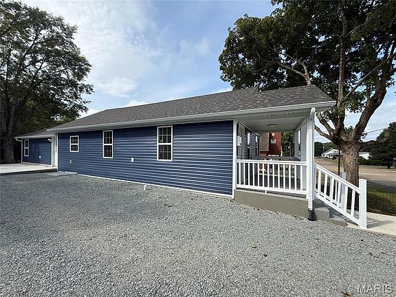 4th image of 309 Franklin St