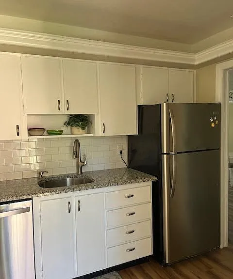 5500 Tamberlane Cir #305 — Photo 8