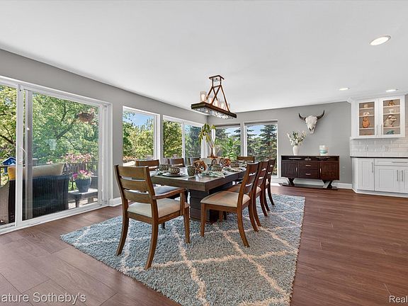 5th image of 30650 Lahser Rd