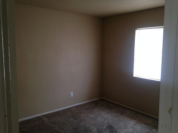 4th image of 1621 E Wood St APT 2