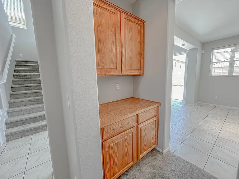 5646 Saint Elias St — Photo 19
