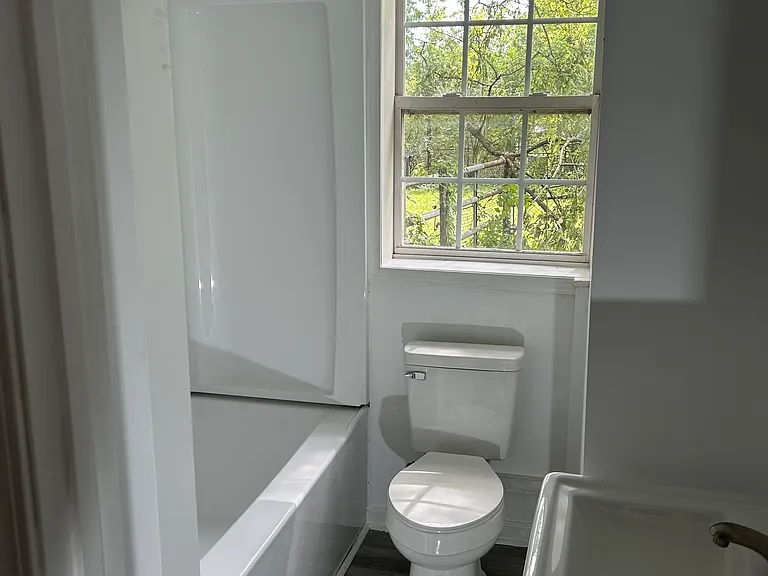 1308 S Cedar Ave — Photo 10