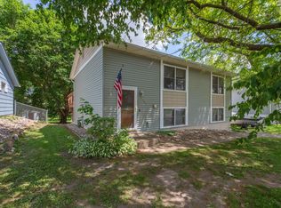 1401 Autumn Dr, Faribault, MN 55021