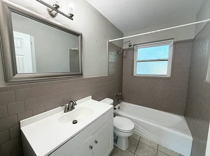 1005 Idlewood Ave — Photo 9
