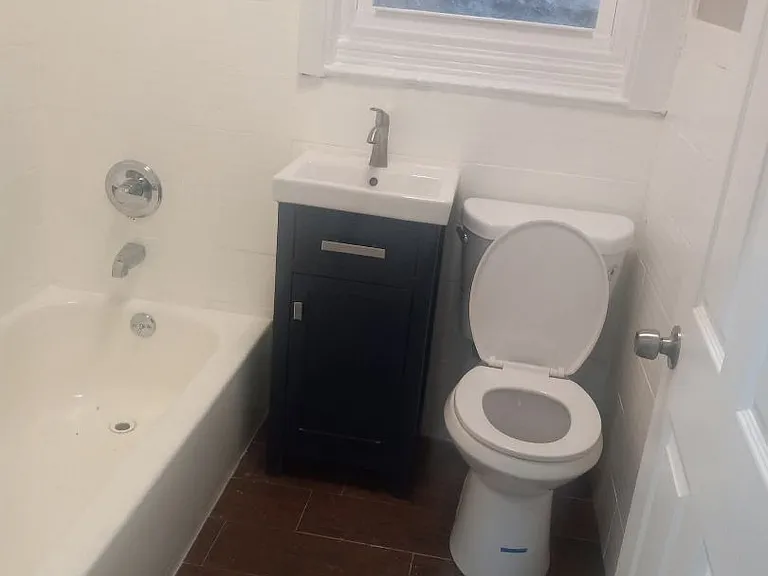188 Bergen Ave — Photo 4