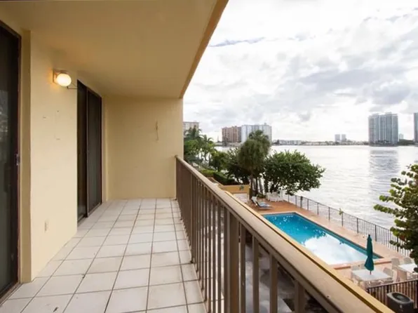 17878 N Bay Rd APT 206, Sunny Isles Beach, FL 33160