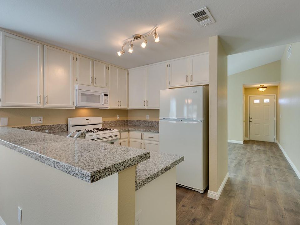 1st image of 4658 Belshire Dr