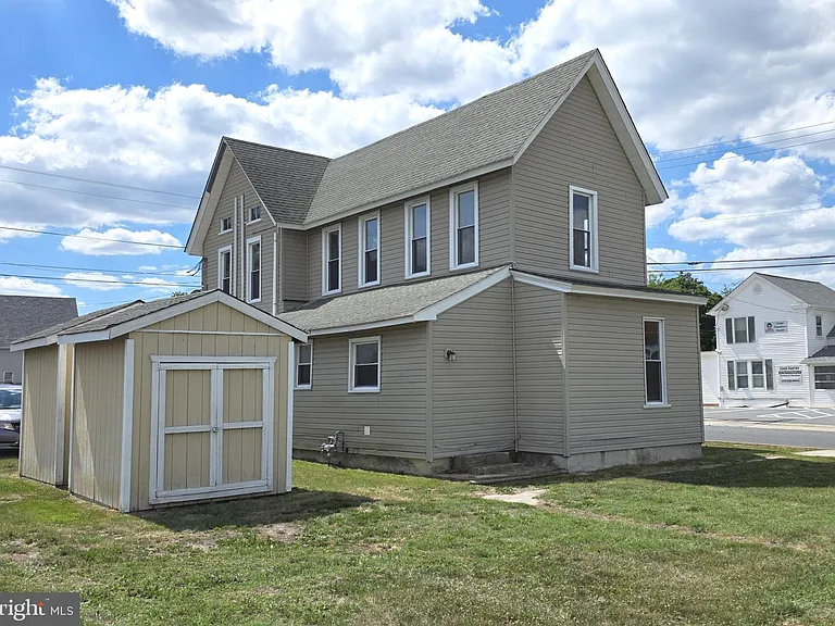 10 Dorman St #A — Photo 3
