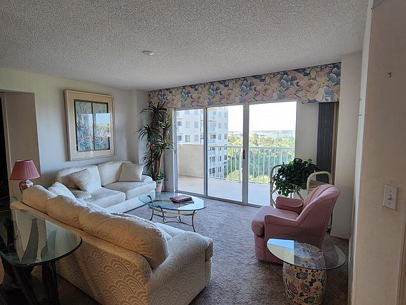 5th image of 3 Oceans West Blvd APT 5B7