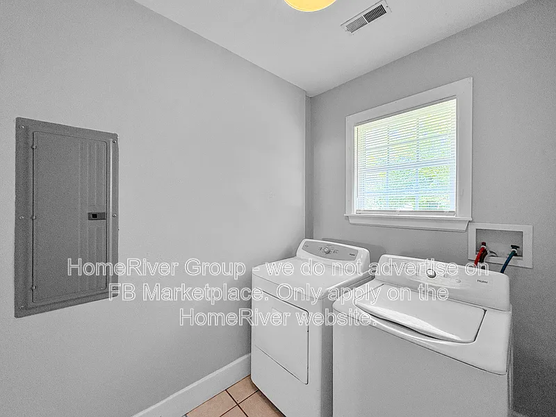 4315 13th Ave — Photo 4