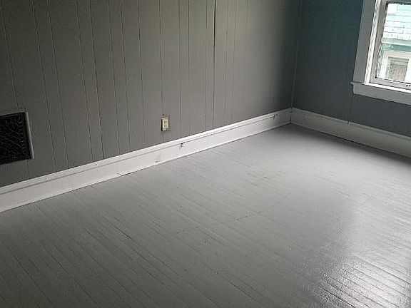 5th image of 577 E 118th St