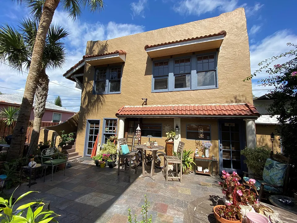 203 Foresteria Dr #1