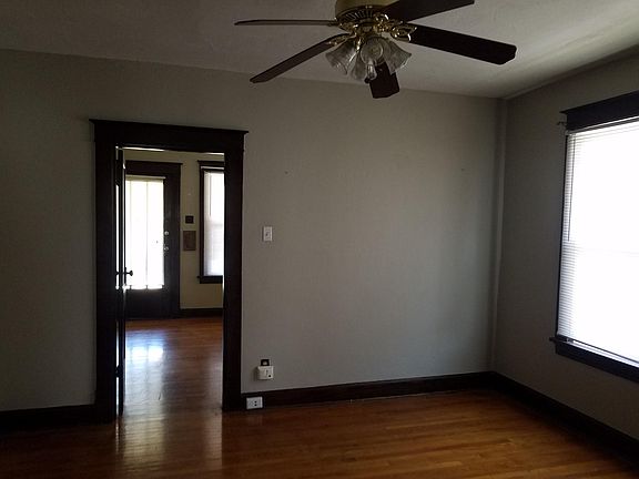 3rd image of 4030 Itaska St