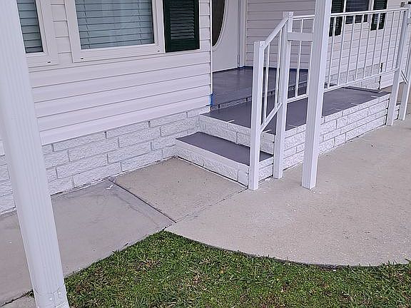 2nd image of 322 Melbourn Ave