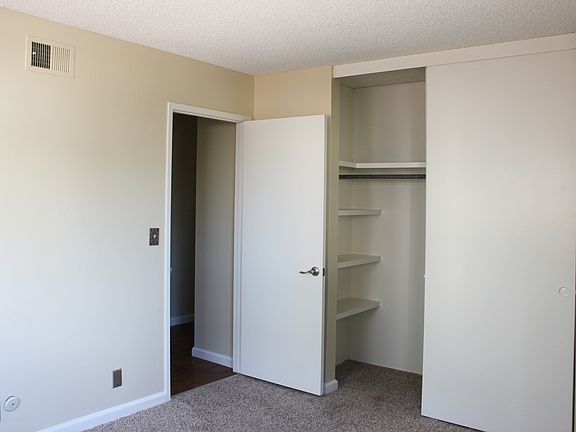 4th image of 4425 New Jersey St