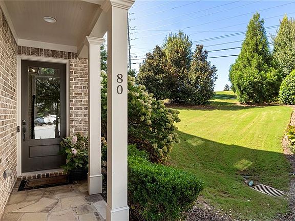 2nd image of 80 Green Rd