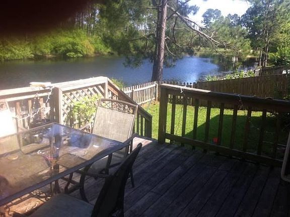 3rd image of 1209 Charleston Cir