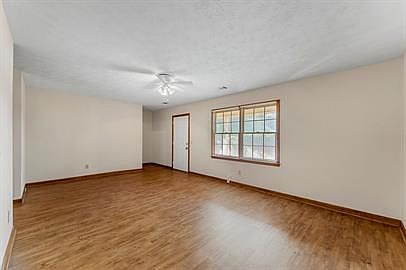 4th image of 2622 Shore Wood Ct NE
