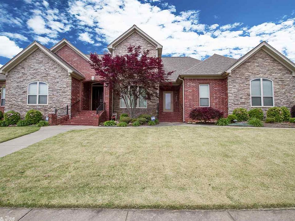 2nd image of 9257 Wooded Acres Cir