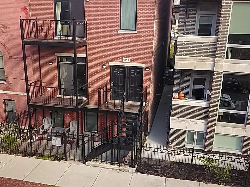 1st image of 1859 N Winnebago Ave #1