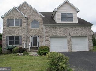 11 Catelli Rd, Princeton, NJ 08540