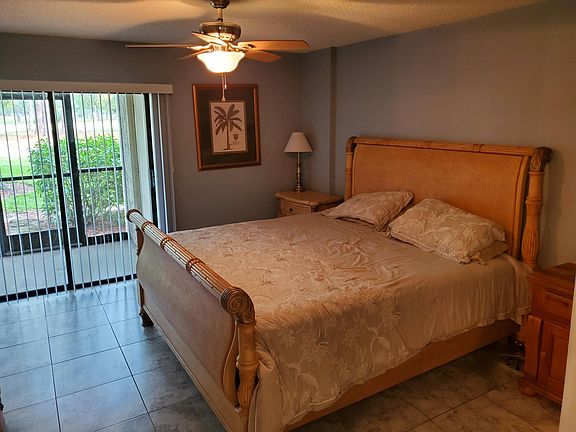 3rd image of 2800 Cove Cay Dr Unit 1E