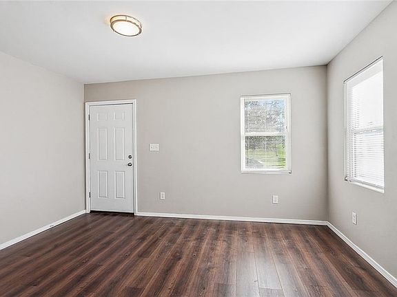 3rd image of 6012 Wingate Dr