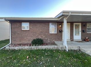 10 Blackburn Mnr, Millstadt, IL 62260