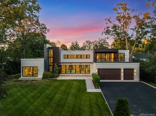 800 Rushmore Ave, Mamaroneck, NY 10543