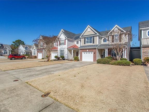 4th image of 3053 Silver Charm Cir