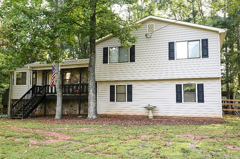 1st image of 808 W Bramble Oak Dr