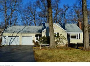 1109 Trout Brook Dr, West Hartford, CT 06119