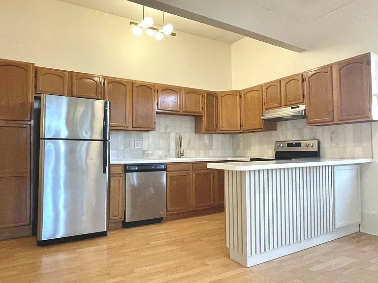 934 E 11th Ave #A — Photo 8