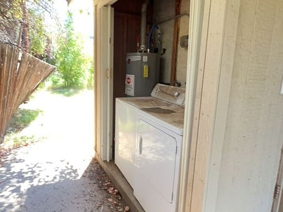 3rd image of 904 1/2 S Wilson St #920