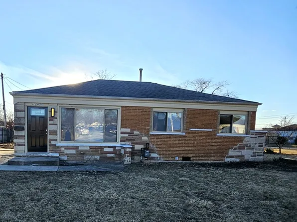 8100 S Scottsdale Ave, Chicago, IL 60652