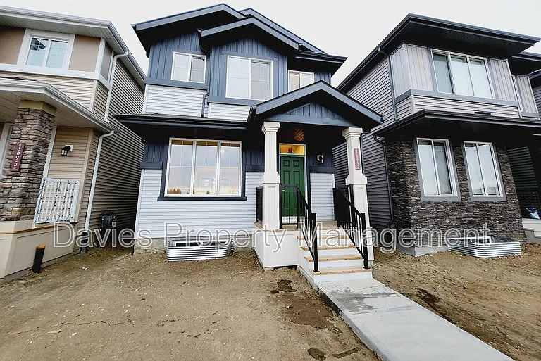 1693 Cavanagh Blvd SW #MAIN — Photo 1