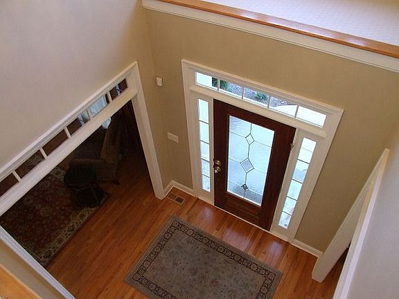 2 story foyer