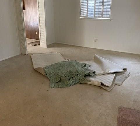 4th image of 6033 Walraven Cir